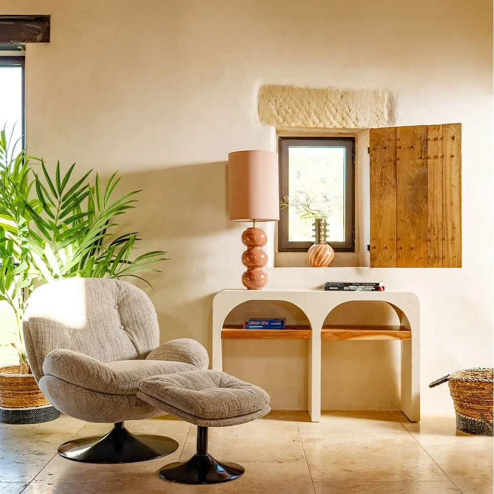 console-fauteuil-lampes-vase
